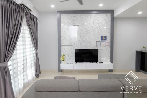Taman Wah Keong House | Ipoh Luxury Suites by Verve EECH16-18pax