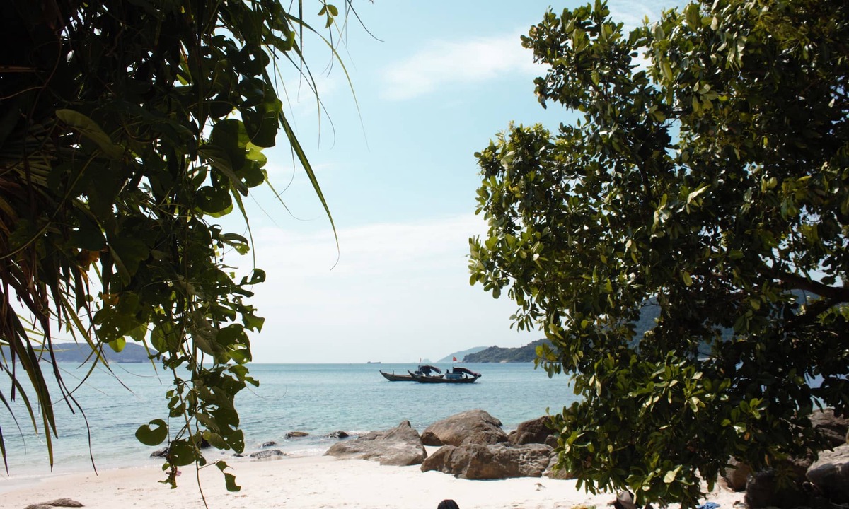 Cham Island Bed & Breakfast | Island Smiles Homestay