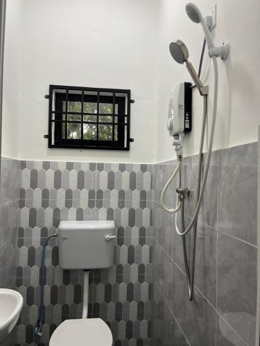 Benut Villa | Ivory Tiny House Benut