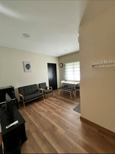 Kuching House | JEC Suites