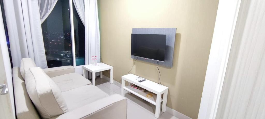 Pekayon Jaya Apartment | Kamala Lagoon by Mi5ter Sewa 2 Bedroom