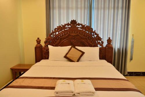 Chbar Mon Hotel | Kampong Speu City Hotel