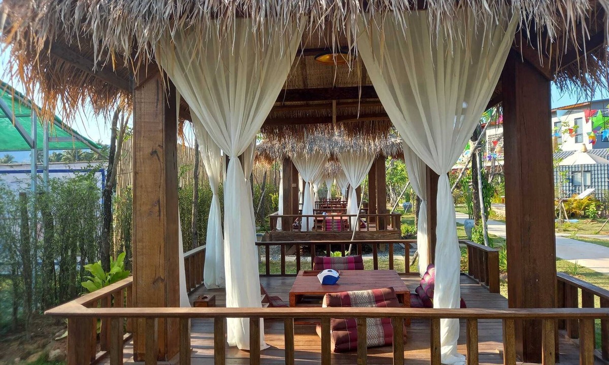 Kampot Resort | Kampot Tropical Village