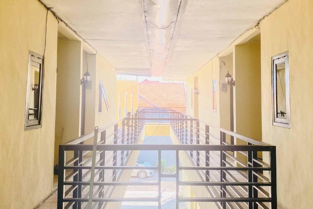 Pasuruan Hotel | Kanca Homestay Syariah RedPartner near GOR Untung Suropati