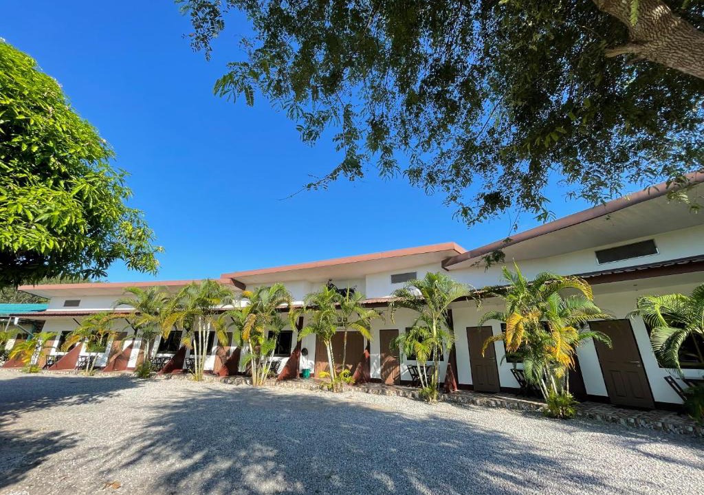 Klaeng Hotel | Kevin Resort