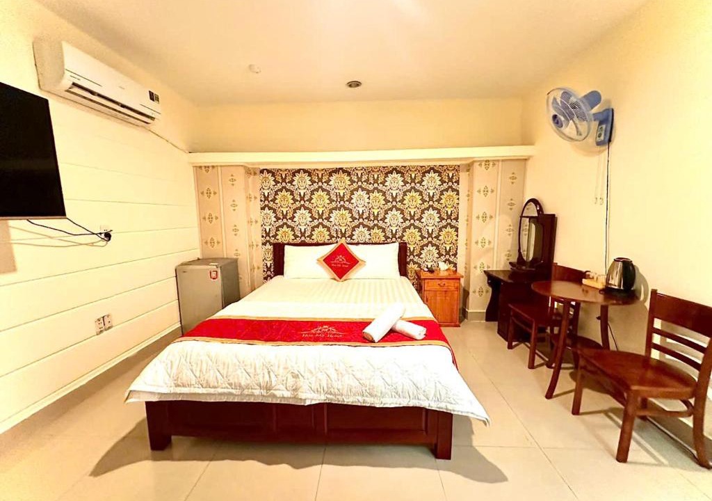 District 6 Hotel | Khách Sạn Hoa Mỹ