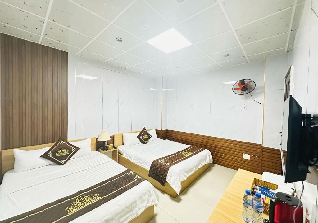 Tan Phu District Hotel | KHÁCH SẠN PHÚ HƯNG