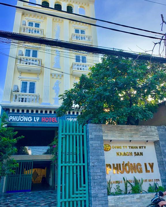 District 9 Hotel | Khách sạn Phương Ly