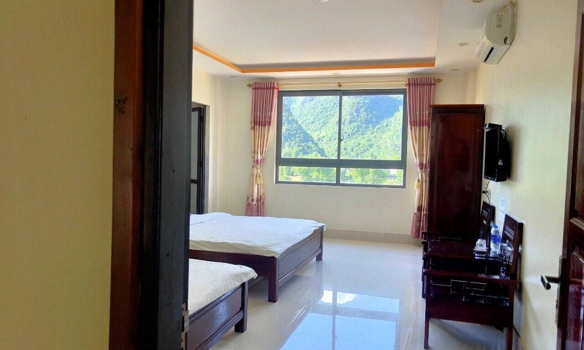 Trung Khanh Hotel | Khach san So Oanh