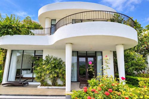 Luong Son Villa | Khu Nghỉ Dưỡng Ivory Villa Resort