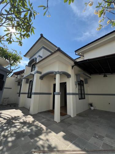 Demak House | KitaHome Plamongan Indah
