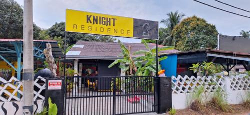 Lubok Buaya Hostel | Knight Residence