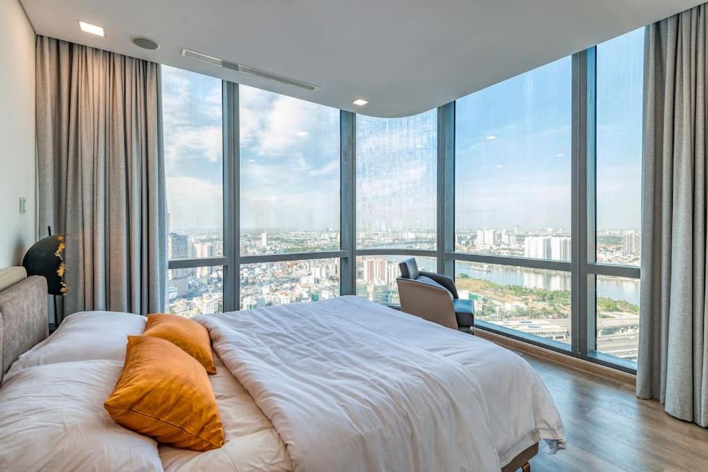Hang Xanh Apartment | Kobaiyasi View Apartment-Landmark81, True Photos 6