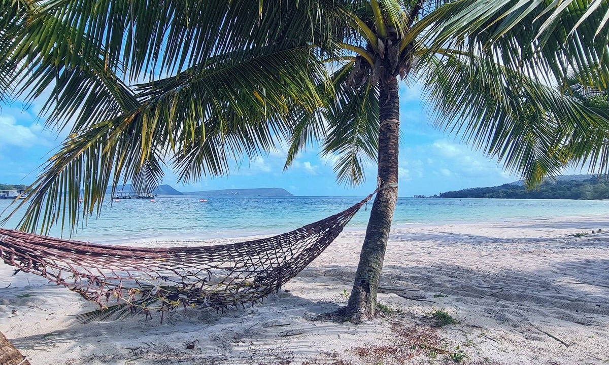 Koh Rong Bed & Breakfast | Koh Rong Beach Hostel and Bungalow