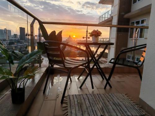 Kuching Apartment | Kuching City Center Riverine Apartment With Balcony and Nice View