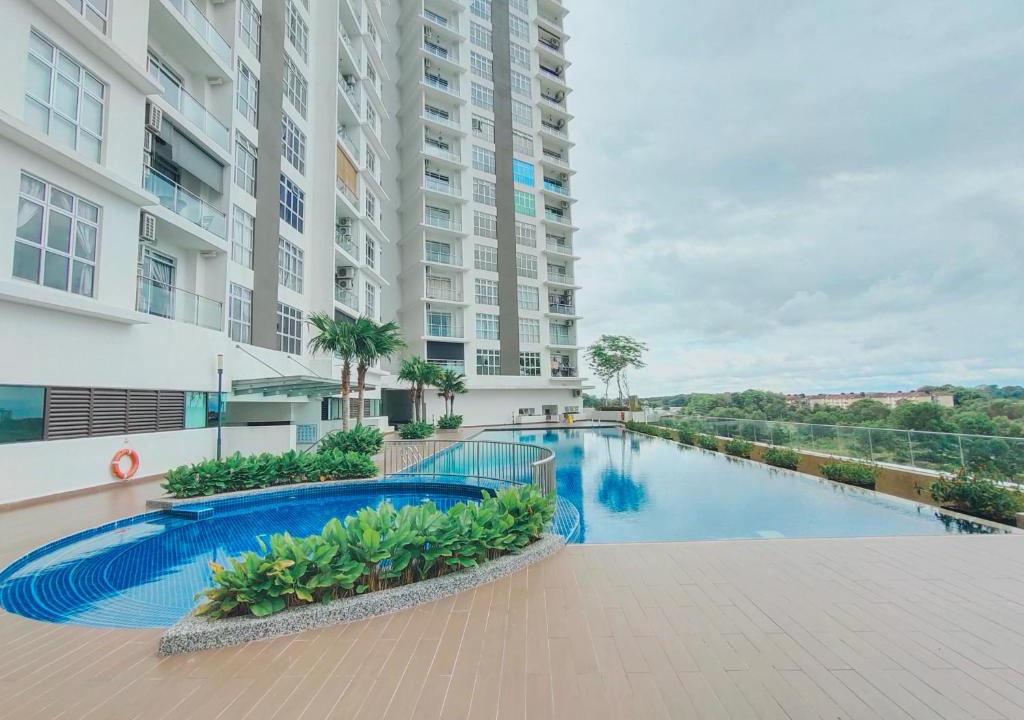Daerah Kulai Apartment | Kulai d putra suites beside ioiMall near JPO and Airport