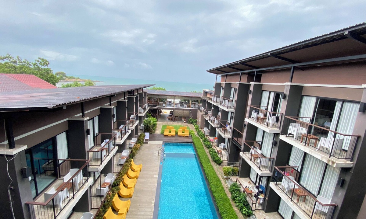 Rayong Hotel | LaLune Beach Resort