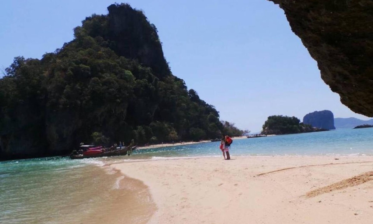 Laem Sak House | Lanlay Homestay