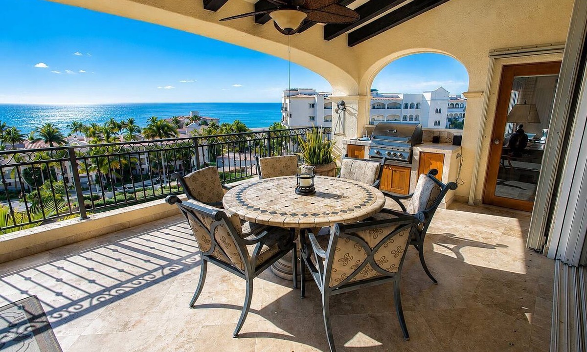 Zona Hotelera Condo | Las Mananitas 4504, San Jose del Cabo, Beachfront Penthouse, Amazing Oceanviews
