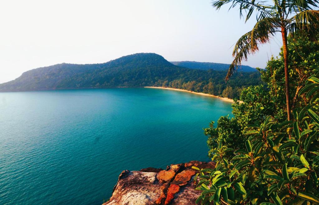 Koh Rong Sanloem Resort | Lazy Beach