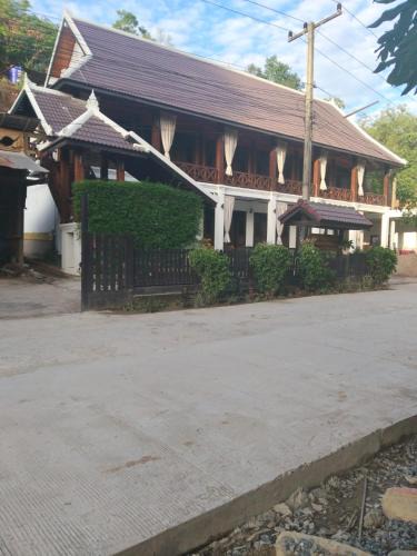 Pakbeng Hotel | Le Charme Pakbeng Villa