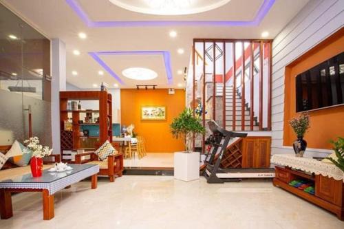 Hai Chau House | Leila House - DaNang Central - 3BRs - Free Airport Shuttle