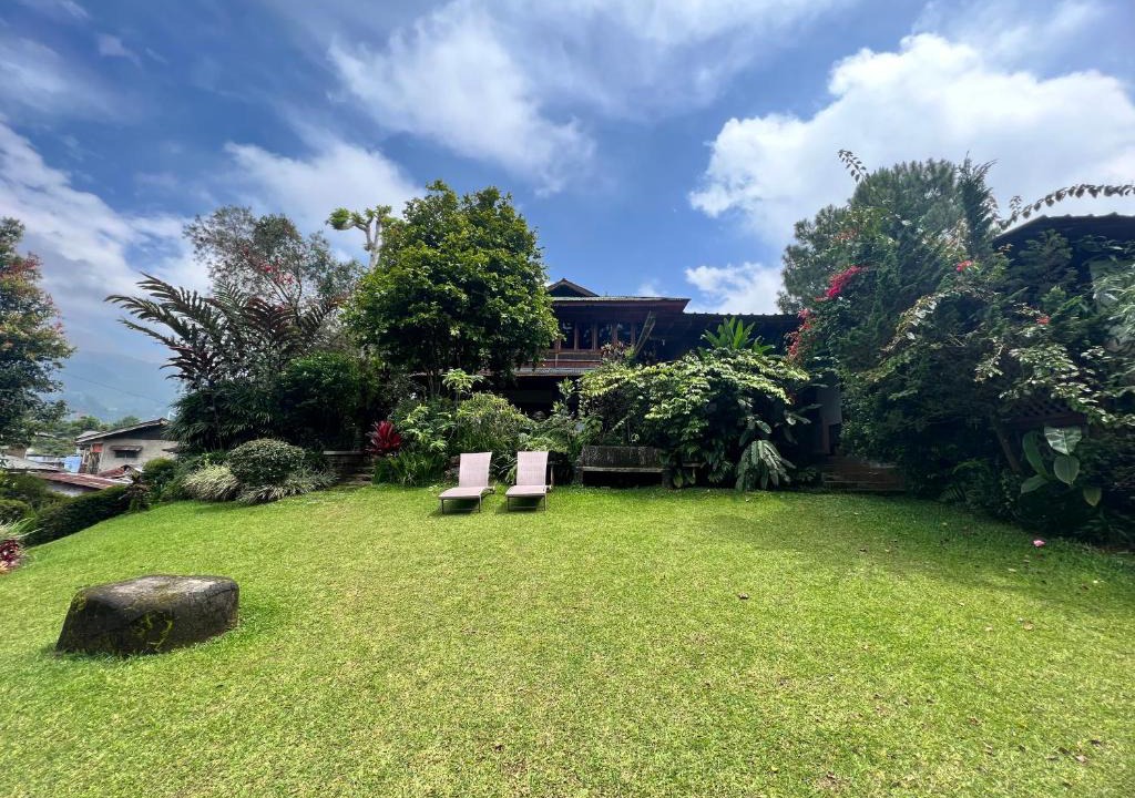 Ciloto Villa | Log Cabin Mountain View Tugu Selatan Cisarua