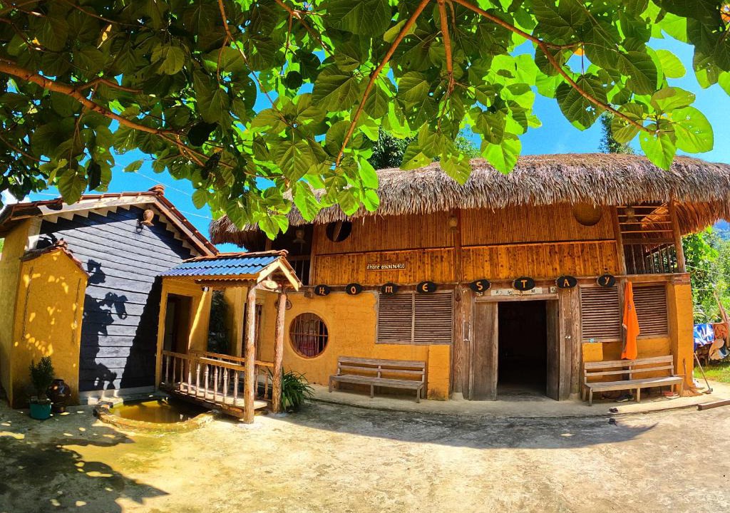 Quan Ba House | Looc Homestay