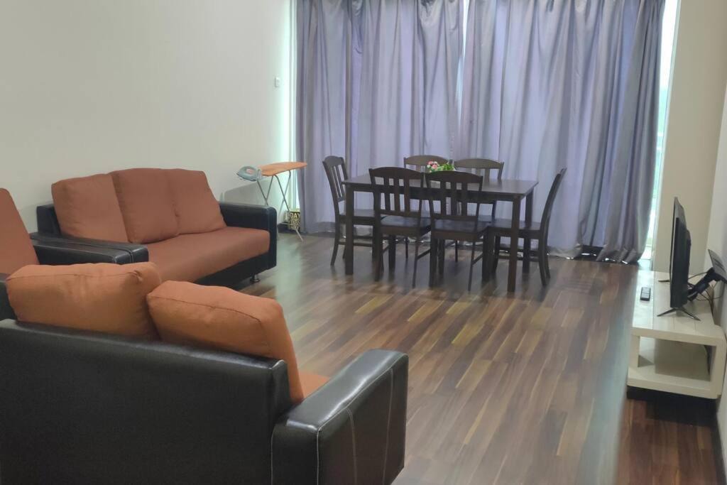 Kota Kinabalu Apartment | Lovely home with 3 bedroom