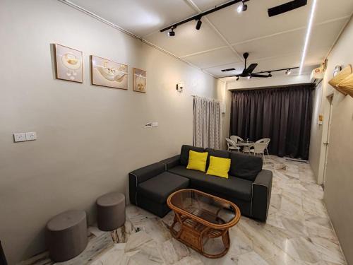Seremban House | Loveu homestay 7 Blossom