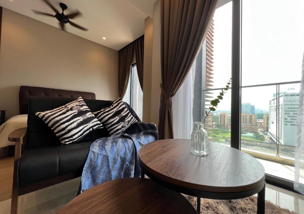 Pudu Apartment | Lucentia Residence BBCC Lalaport at Kuala Lumpur By Luxe Home