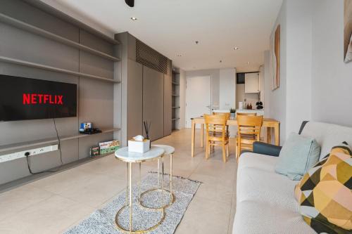 Tropicana Apartment | Lumi Tropicana Golf Course View with PS4 and Board Games B1-25