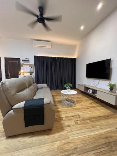 Bandar Sungai Long House | Luxury Event-house 3BR - For 8 to 12Pax