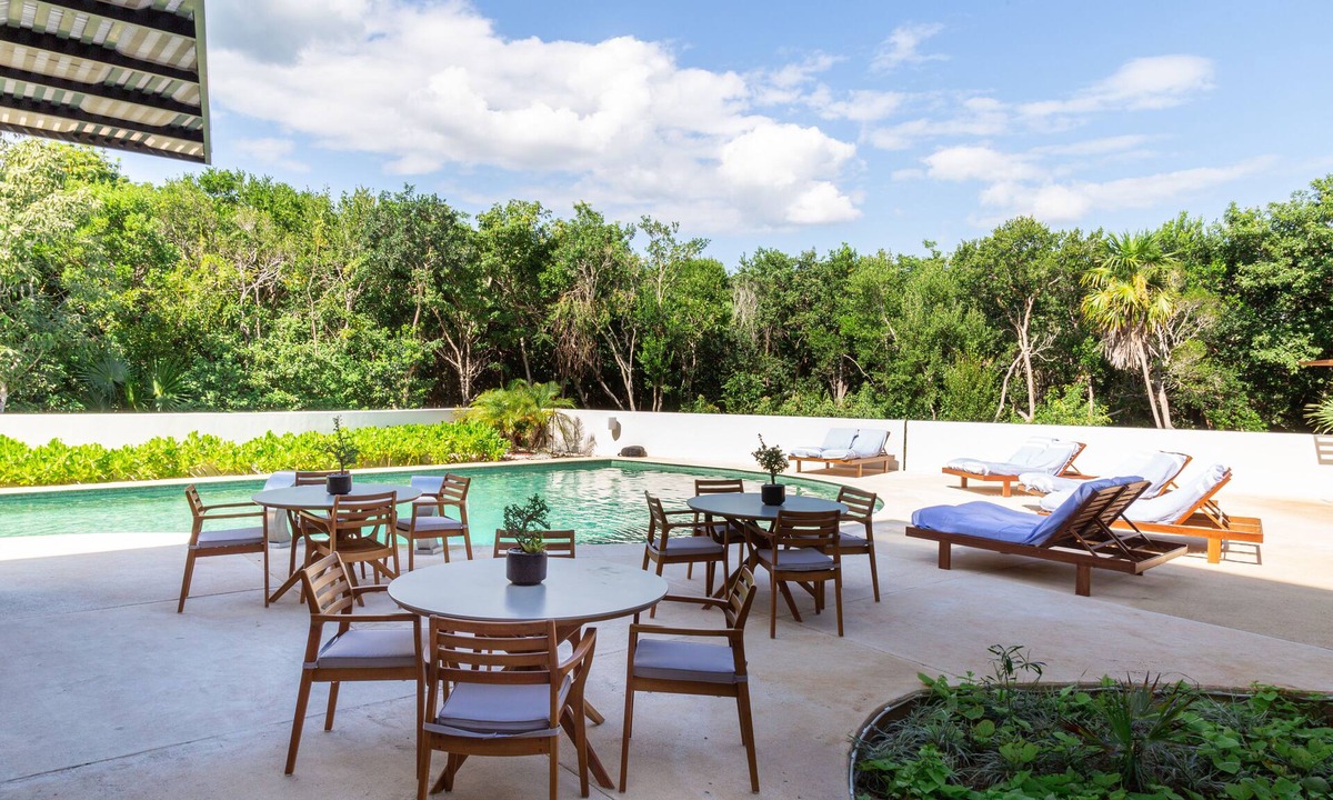 Akumal Apartment | Luxury Sea View Penthouse - Entire Apartment 402