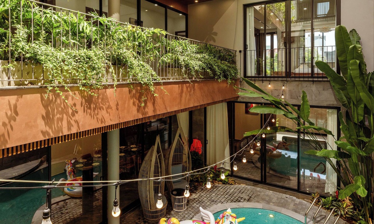 Ngu Hanh Son Villa | Luxury Villa with 07Bedrooms, Private Pools, Jacuzzi, Sauna, Gym, BBQ, Karaoke.