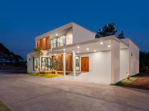 Nong Khai Villa | Lyntara Pool Villa Nong Khai