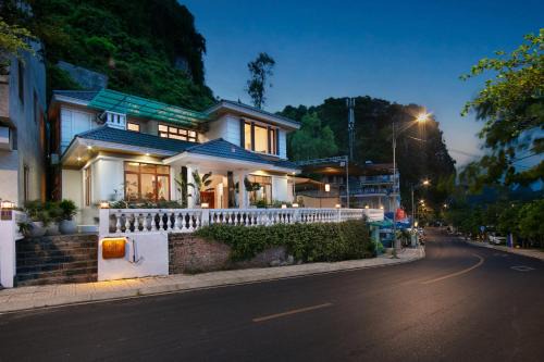 Cat Ba Villa | Maison Bay View Villa Cat Ba