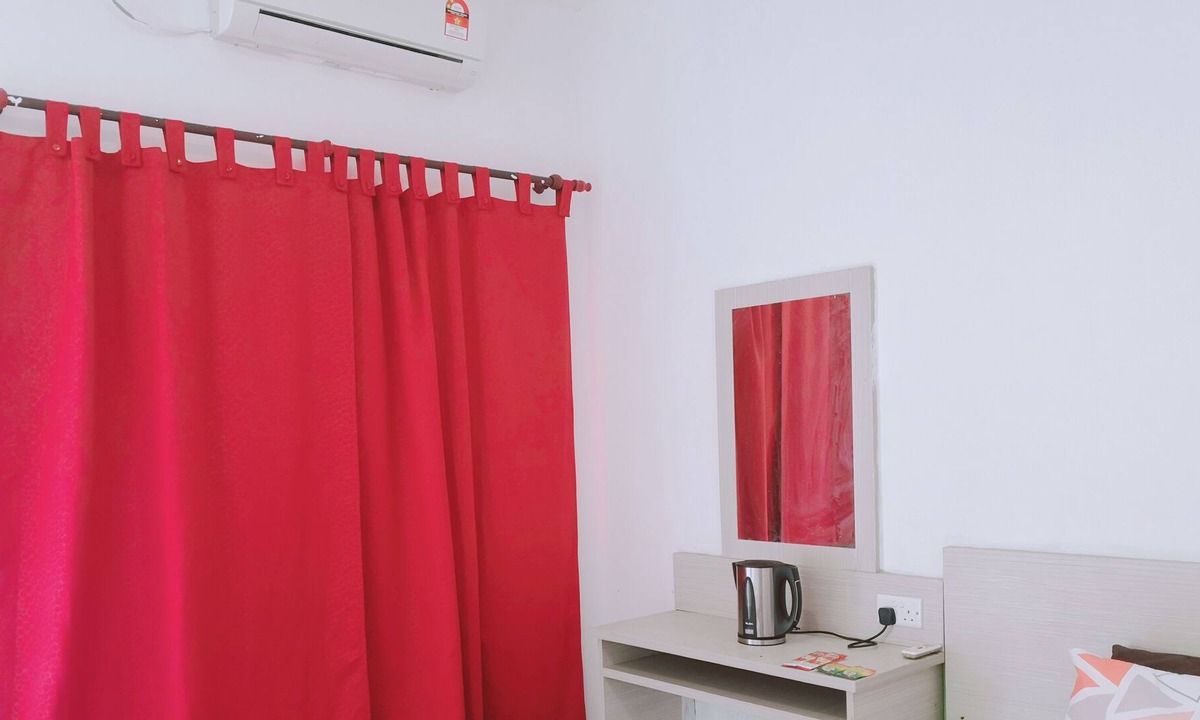 Sungai Rengit House | Maness Guesthouse & Homestay