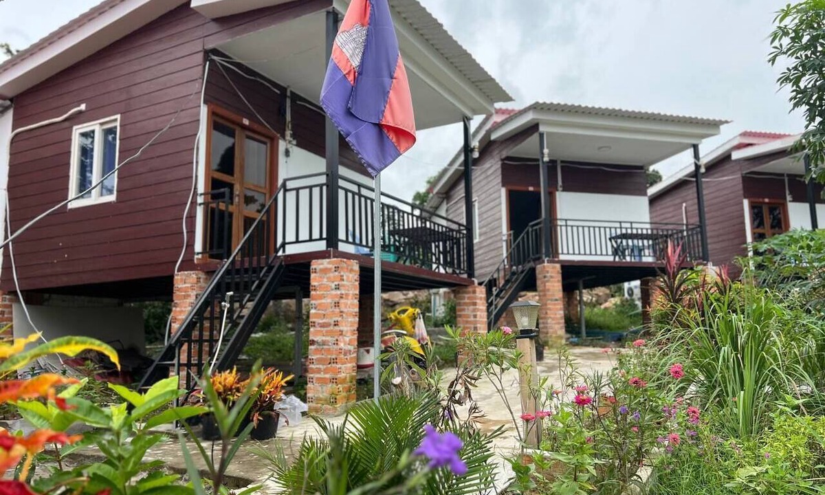 Koh Rong Hostel | Mango Bungalows & Hostel Koh Rong