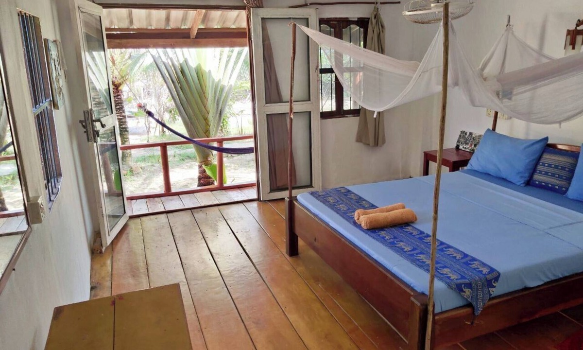 Mittakpheap House | Mangrive bungalows in wonderful Koh rongsamloem island saracen bay