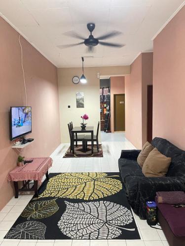 Kampung Padang Mengkuang Apartment | Markleff Homestay 1