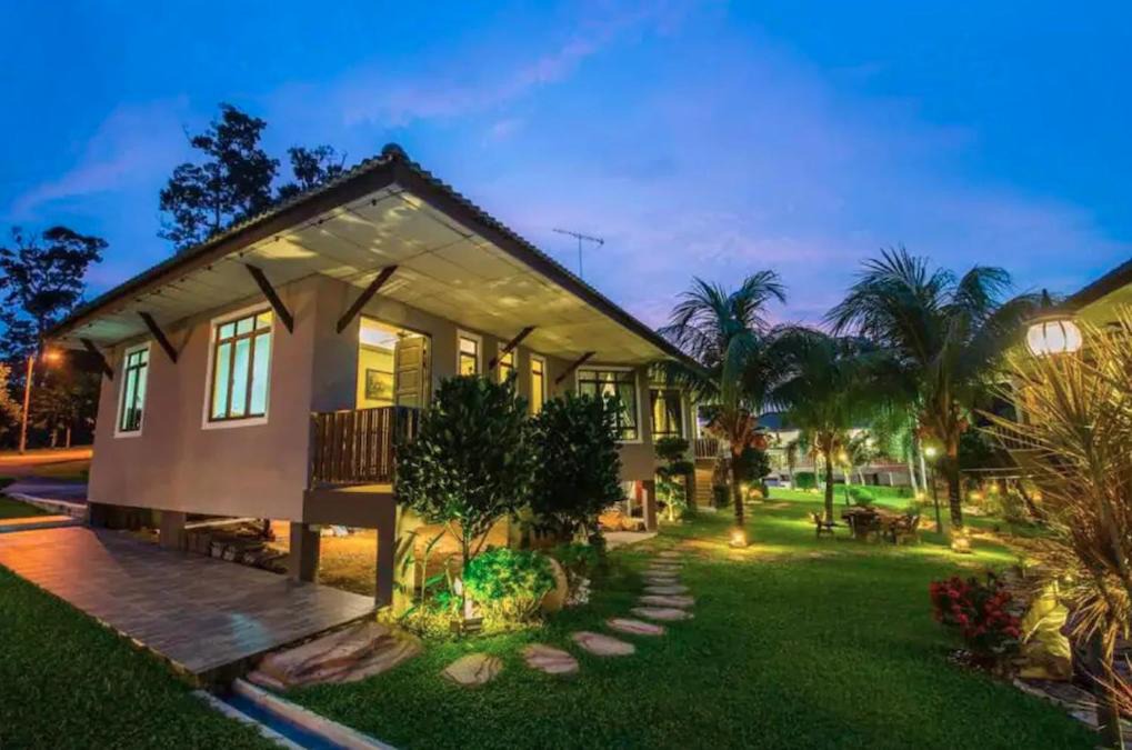 Batu Pahat Hotel | Mbp Leisure Resort