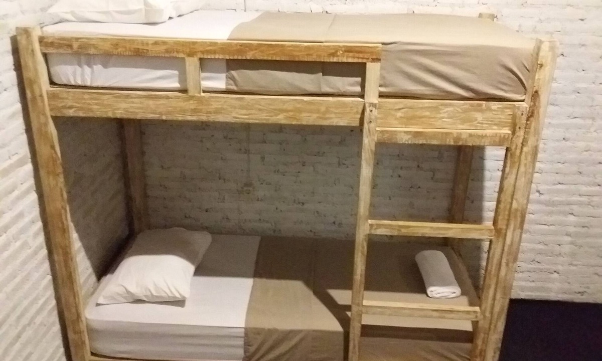 Medewi Hostel | Medewi Dorm House - Surf&Stay