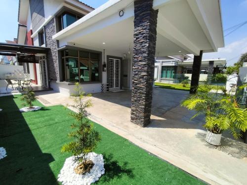 Malacca City House | Melaka cheng 10pax,KTV&BBQ BANGLOW HOUSE