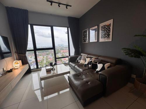 Central District Apartment | Midvalley Southkey Mosaic 2BR Suite Homestay by Jfive