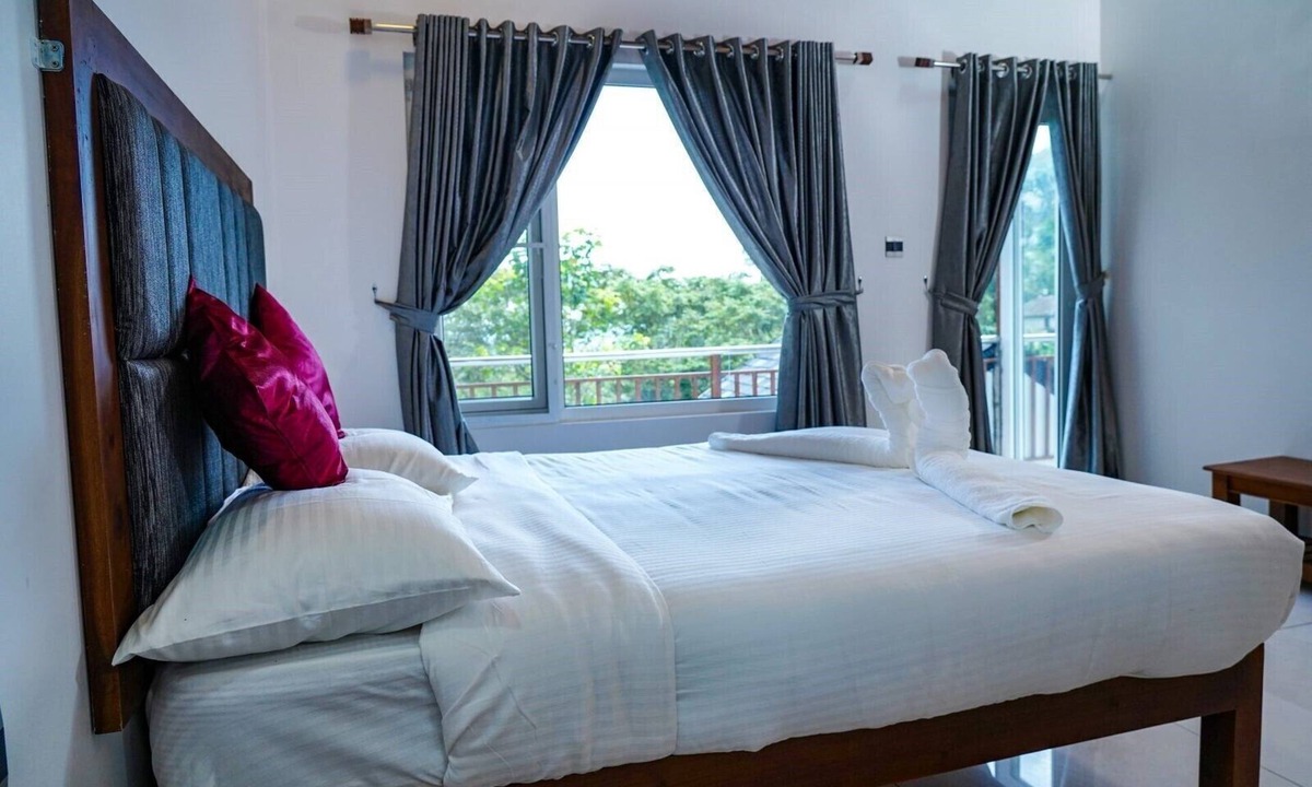 Chithirapuram Bed & Breakfast | Misty Bush Munnar - Deluxe Double Roomn