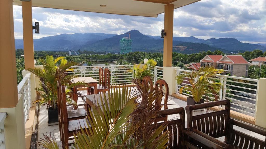 Kampot Hotel | Monica Guesthouse