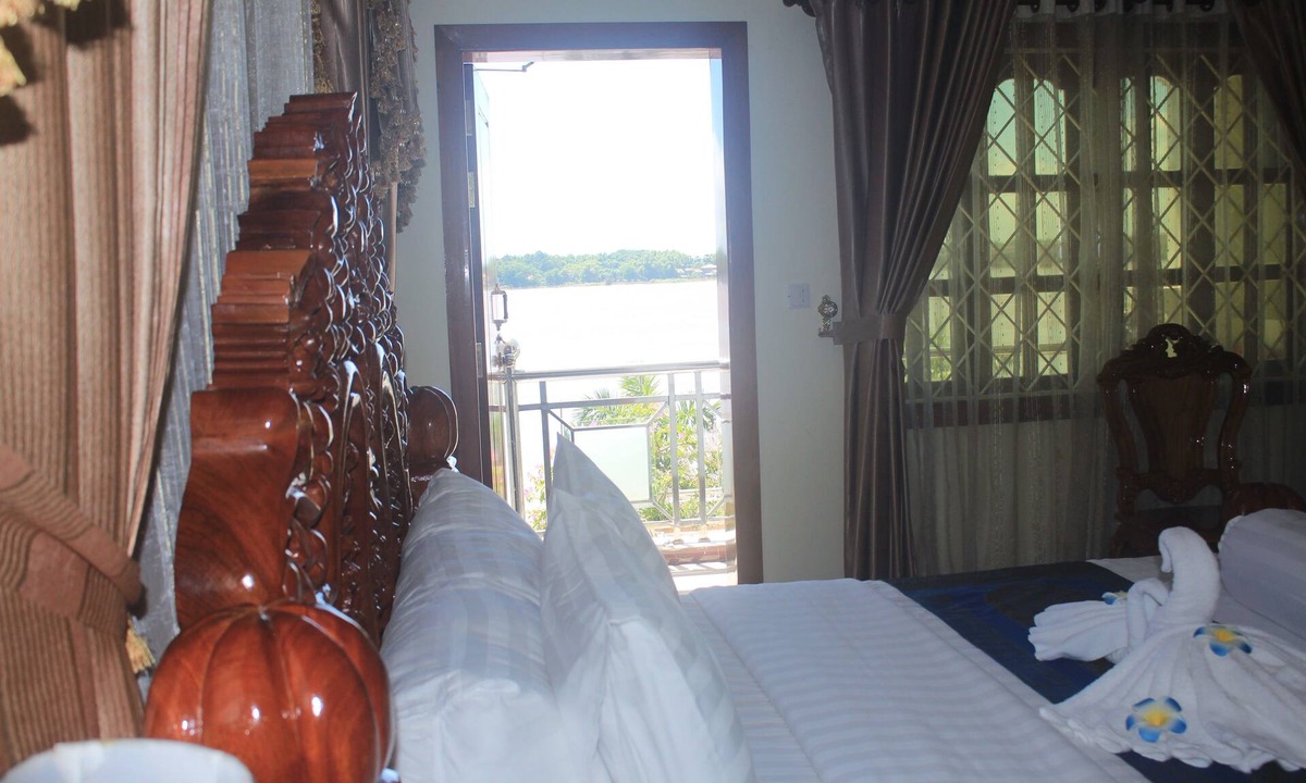 Kampong Cham Hotel | Monorom 2 VIP Hotel