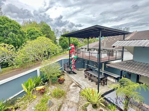 Taman Mount Austin House | Mount Austin Landed Homestay 16pax Karaoke Jacuzzi BBQ by Stayrene