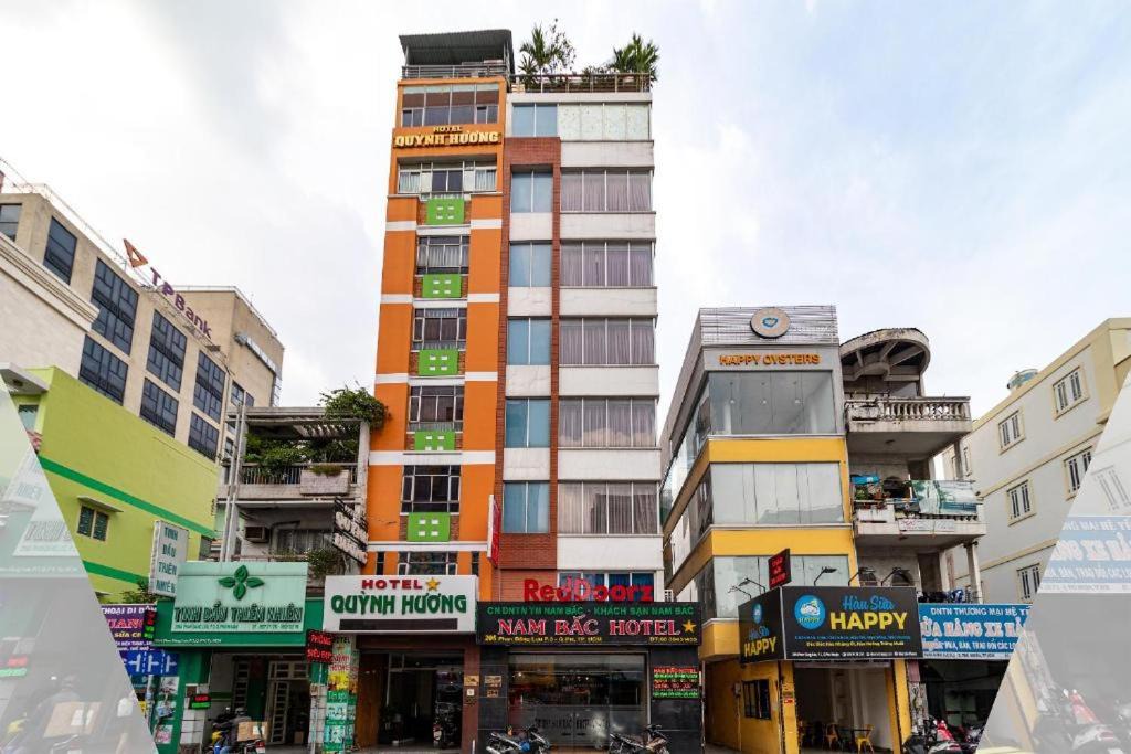 Phu Nhuan Apartment | Nam Bắc Hotel - 206 Phan Đăng Lưu, Q.Phú Nhuận - by Bay Luxury